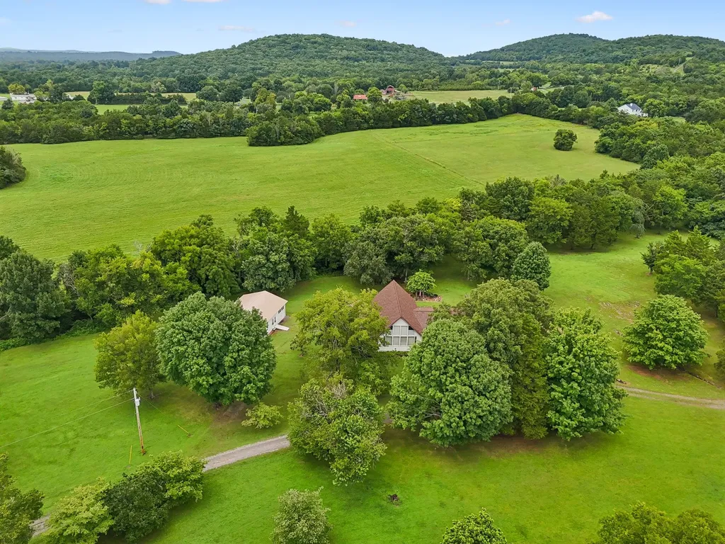 11627 Bell Buckle Road Bell Buckle TN 37020
