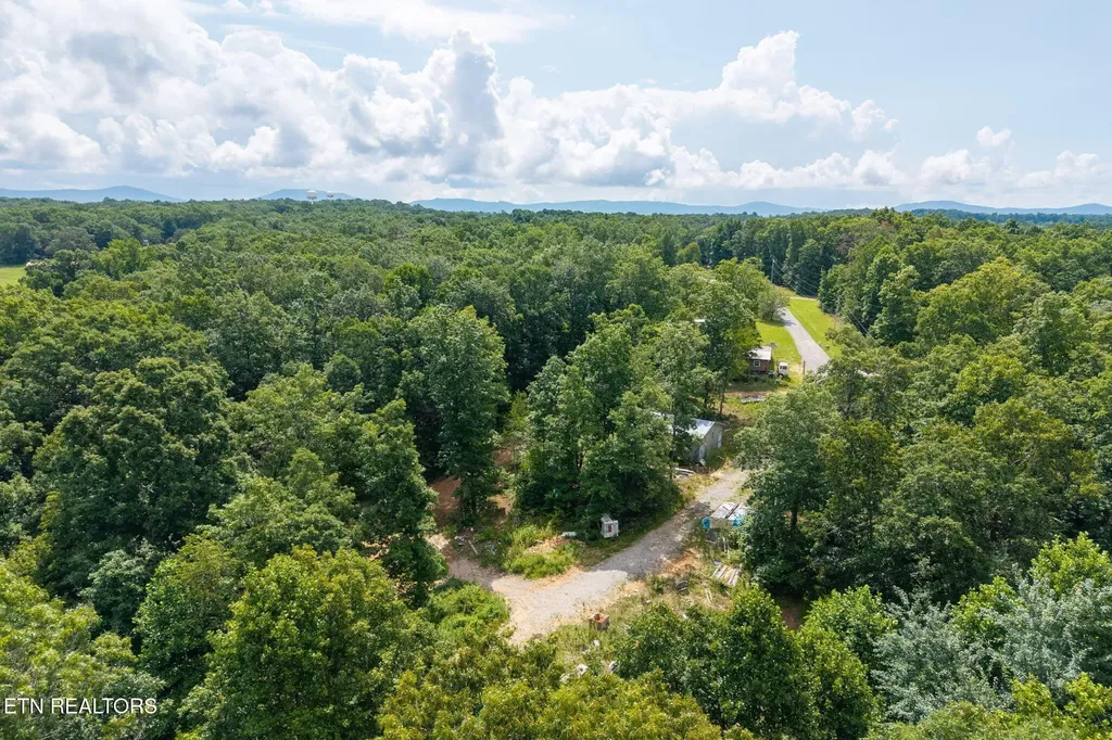494 Sampson Road Crossville TN 38572