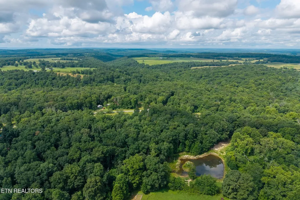 494 Sampson Road Crossville TN 38572