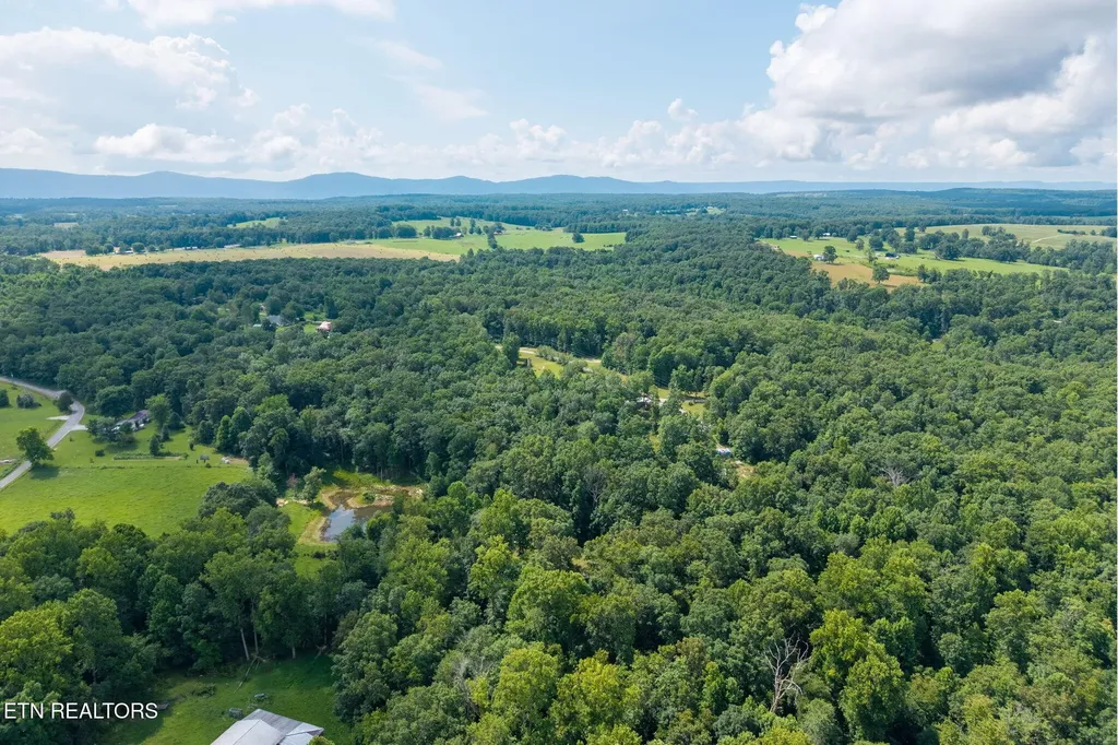 494 Sampson Road Crossville TN 38572