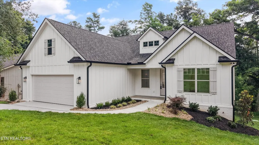239 Ootsima Way Loudon TN 37774
