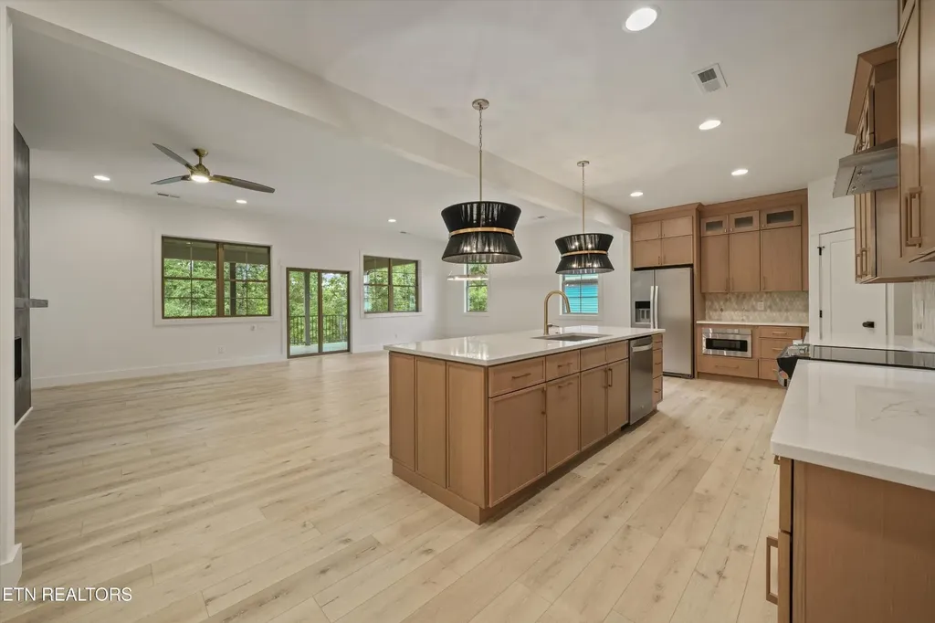 173 Elokwa Way Loudon TN 37774