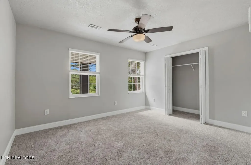 12801 Peach View Drive Knoxville TN 37922