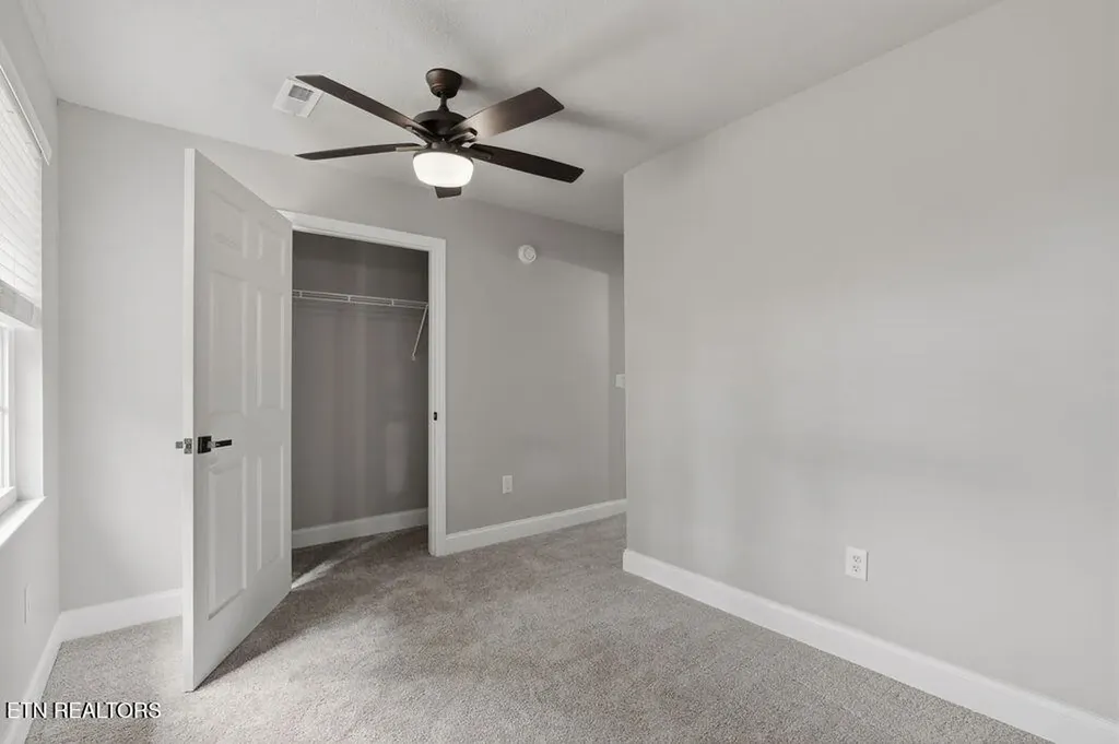12801 Peach View Drive Knoxville TN 37922