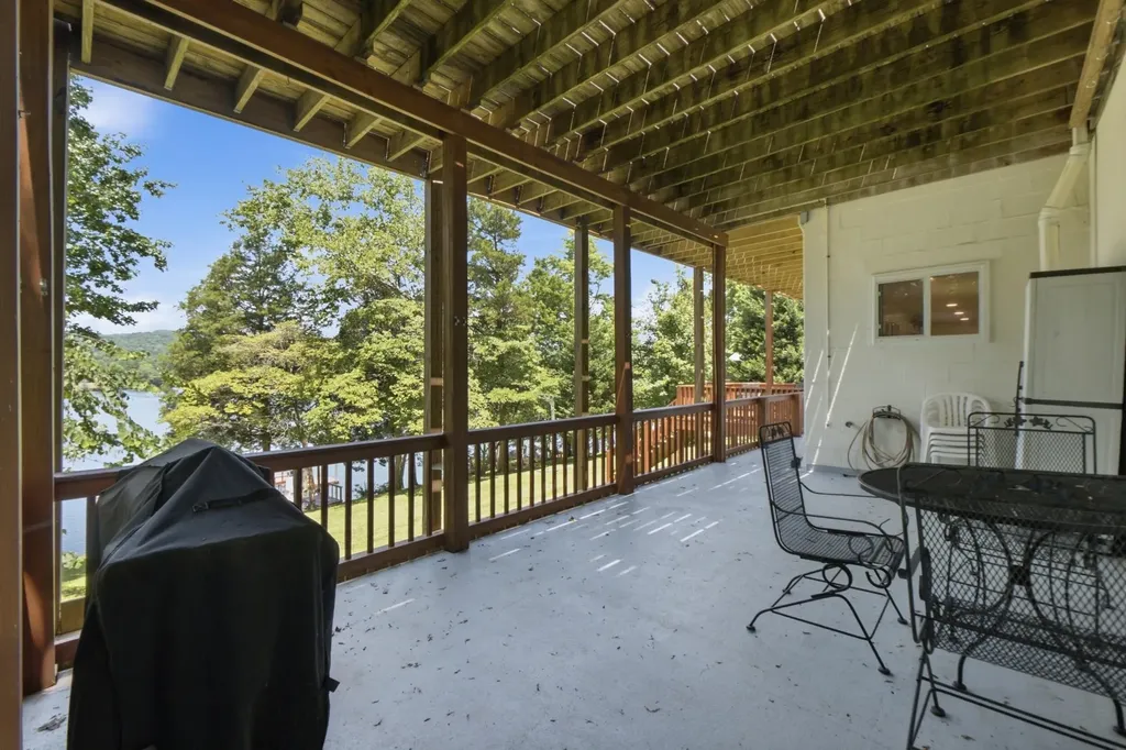 1114 Buzzard Roost Road Spring City TN 37381