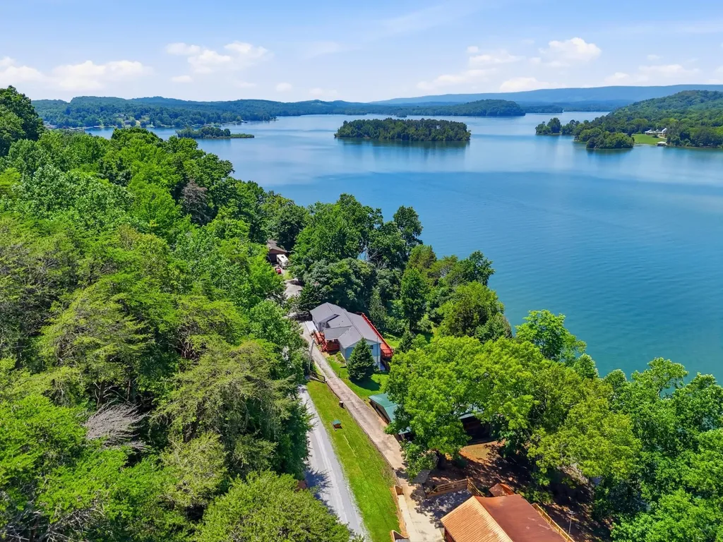 1114 Buzzard Roost Road Spring City TN 37381