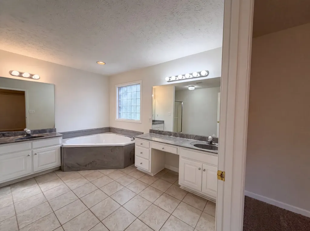 807 W Thompson Lane Murfreesboro TN 37129