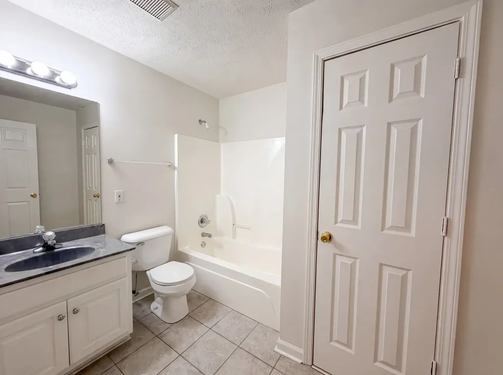 807 W Thompson Lane Murfreesboro TN 37129
