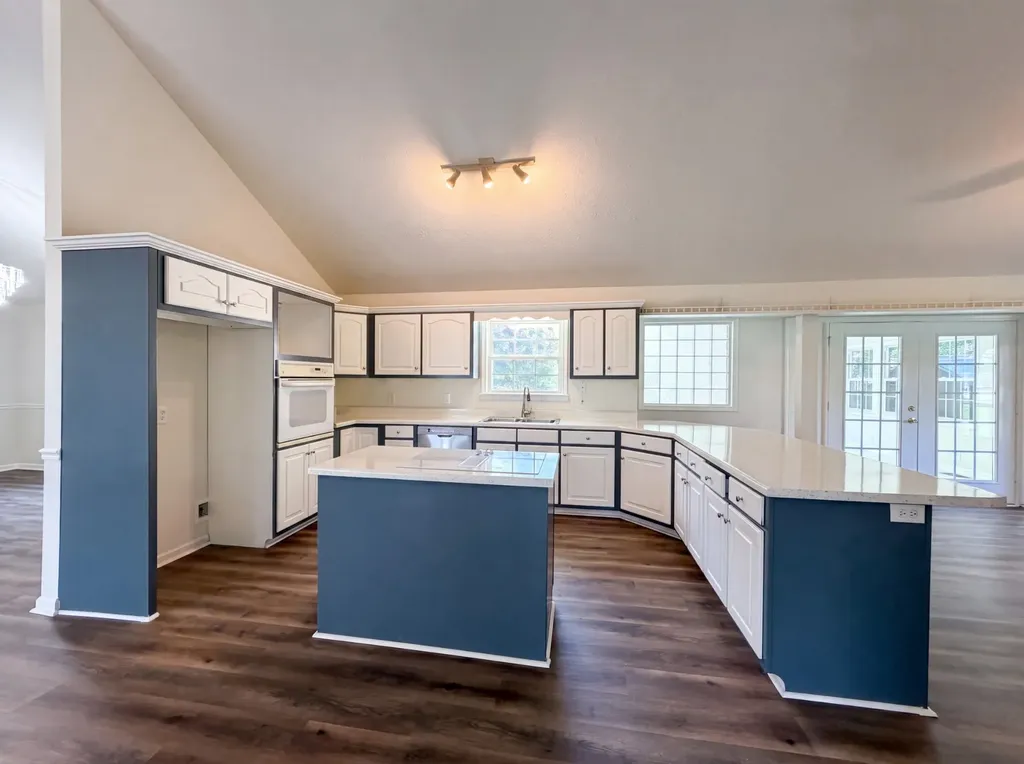 807 W Thompson Lane Murfreesboro TN 37129
