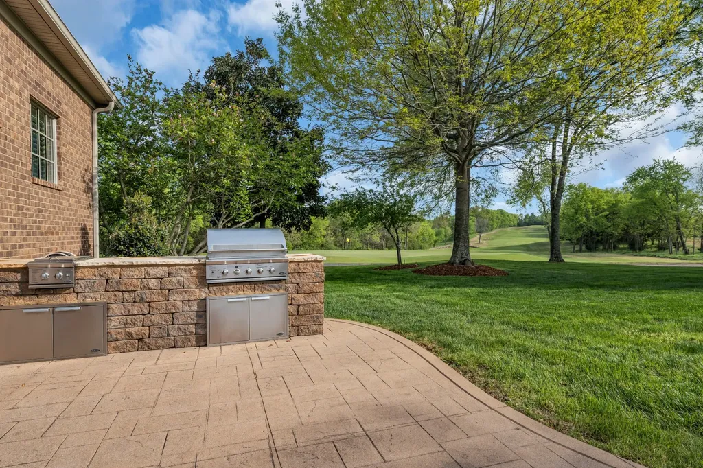 1055 Litchfield Place Gallatin TN 37066