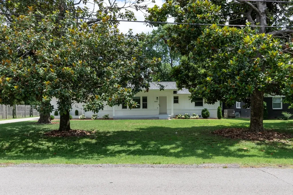 5004 Danby Drive Nashville TN 37211