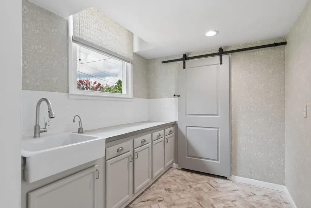 5004 Danby Drive Nashville TN 37211