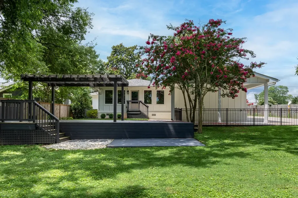 5004 Danby Drive Nashville TN 37211