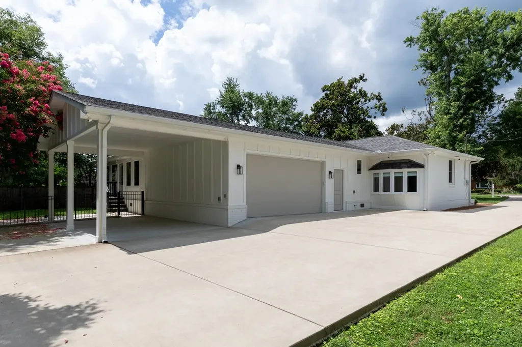 5004 Danby Drive Nashville TN 37211