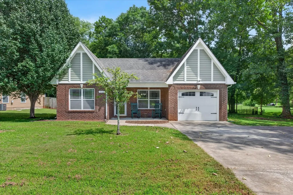 808 Dunbar Cave Road Clarksville TN 37043