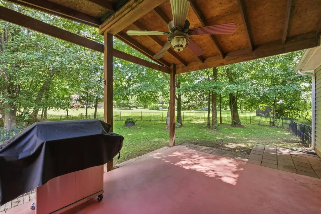 808 Dunbar Cave Road Clarksville TN 37043