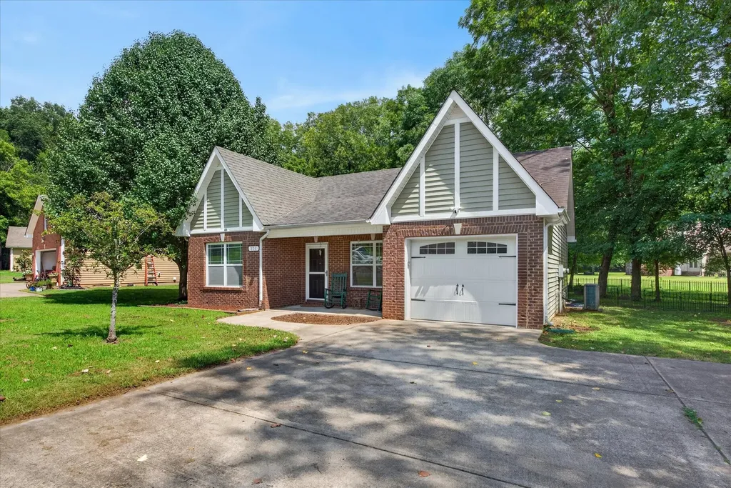 808 Dunbar Cave Road Clarksville TN 37043