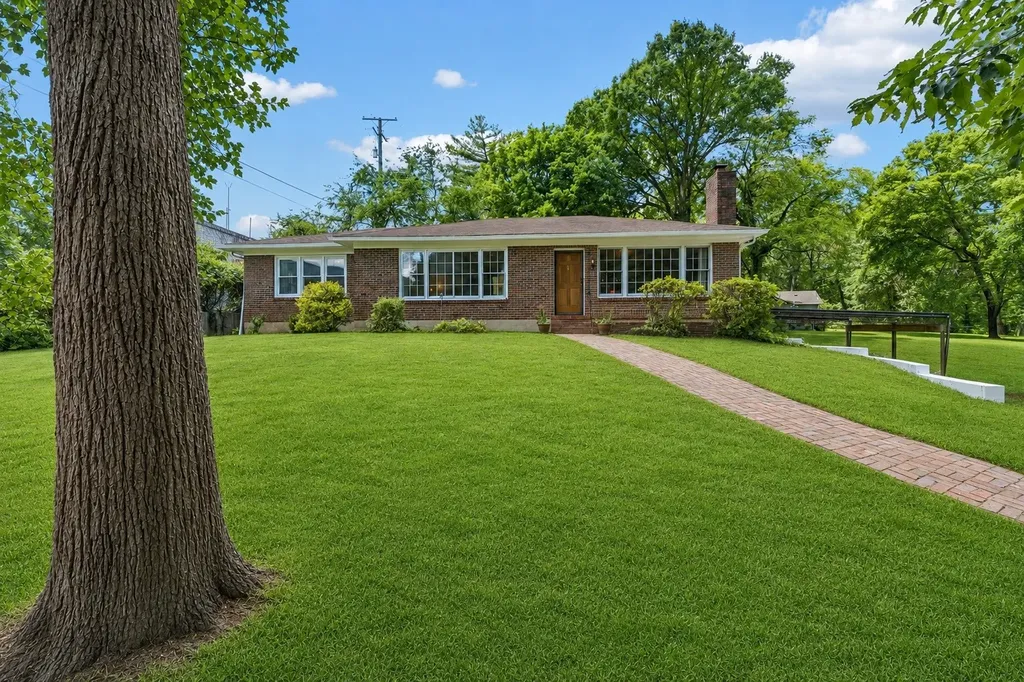 4411 Brush Hill Road Nashville TN 37216