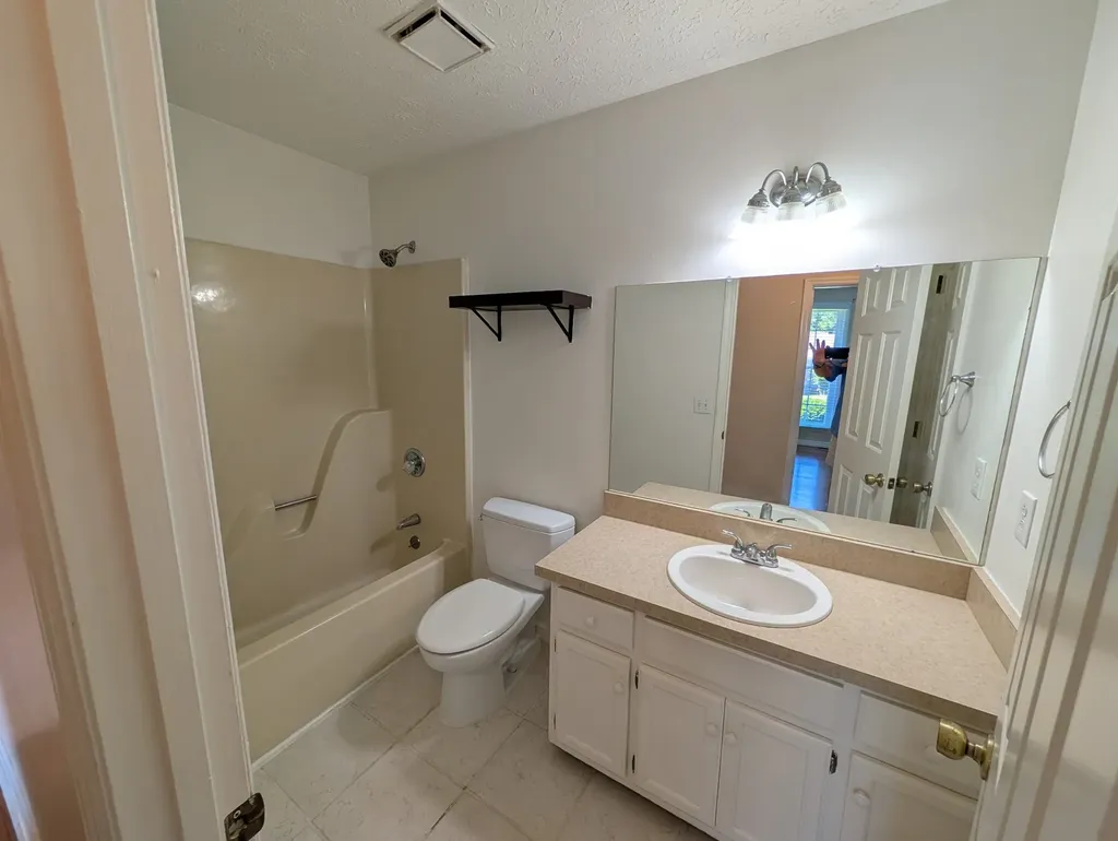 102 Post Oak Road Hendersonville TN 37075