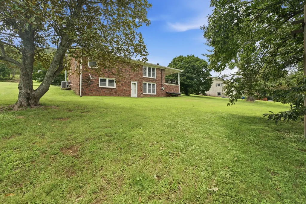 43 Tanglewood Road Carthage TN 37030
