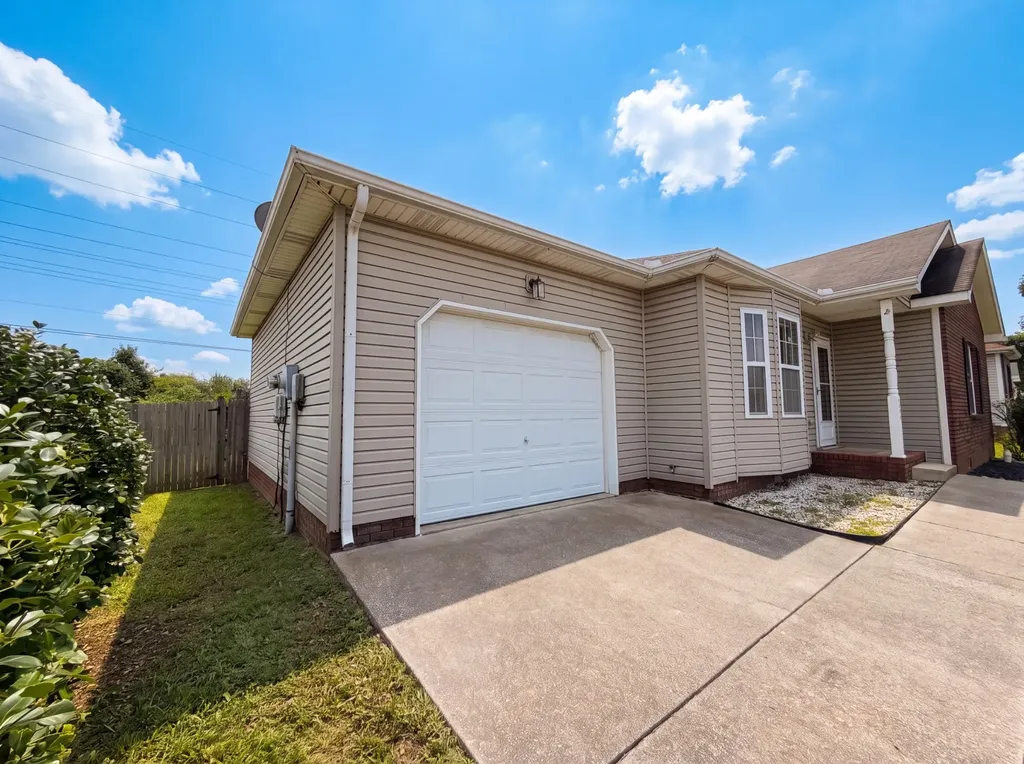 234 Grassmire Drive Clarksville TN 37042