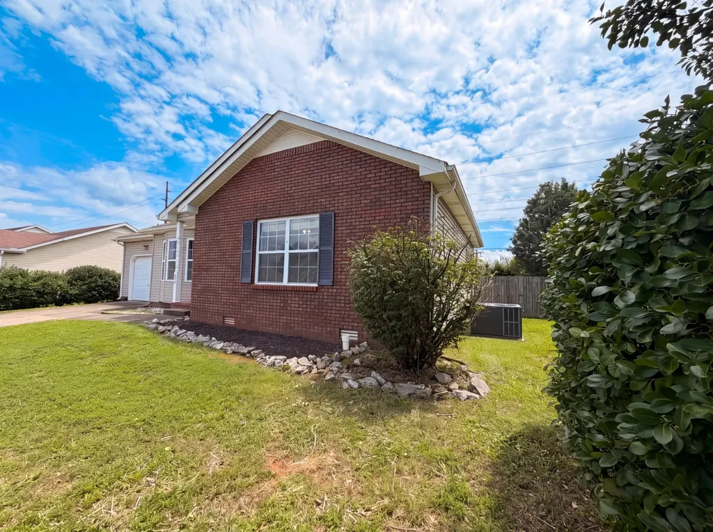 234 Grassmire Drive Clarksville TN 37042