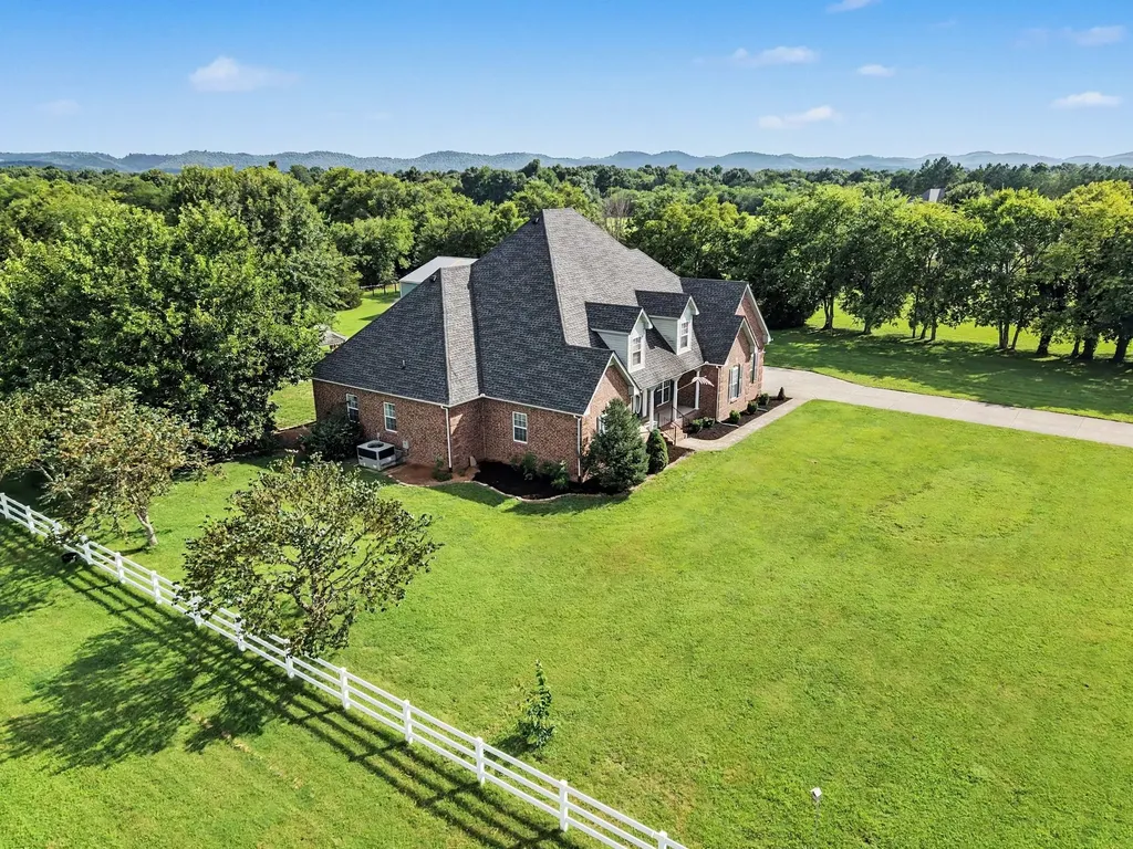 105 Blue Ribbon Trail Christiana TN 37037