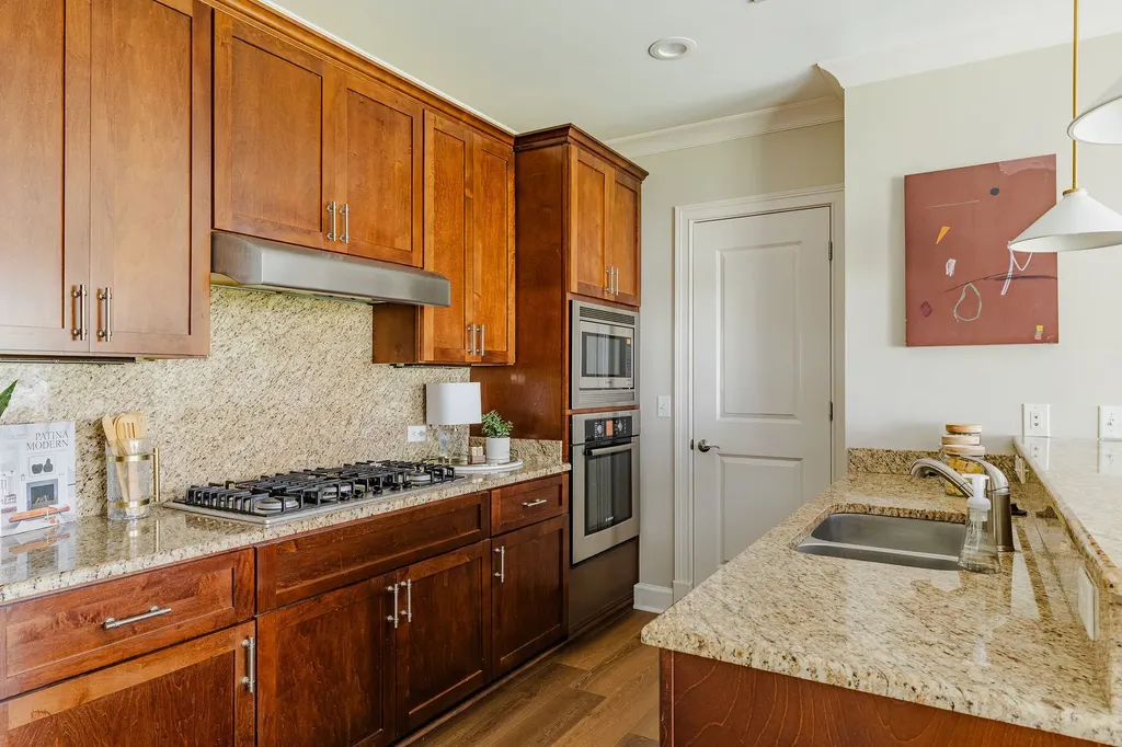 3210 W End Circle Nashville TN 37203