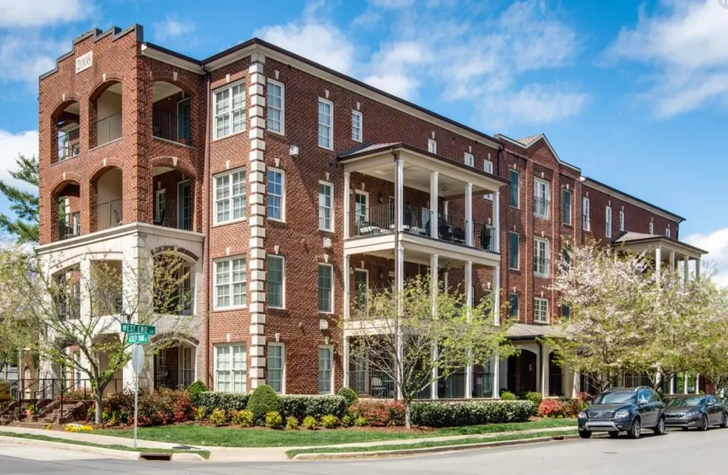 3210 W End Circle Nashville TN 37203