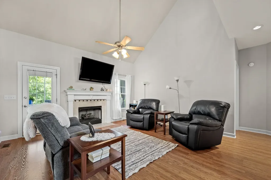 3084 Vicwood Drive Murfreesboro TN 37128