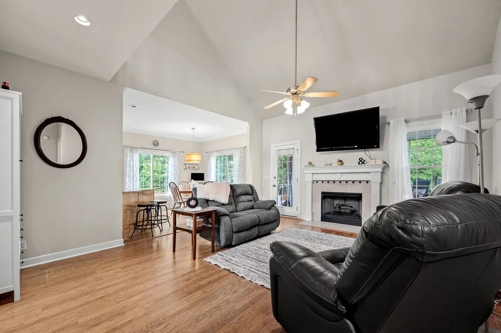 3084 Vicwood Drive Murfreesboro TN 37128