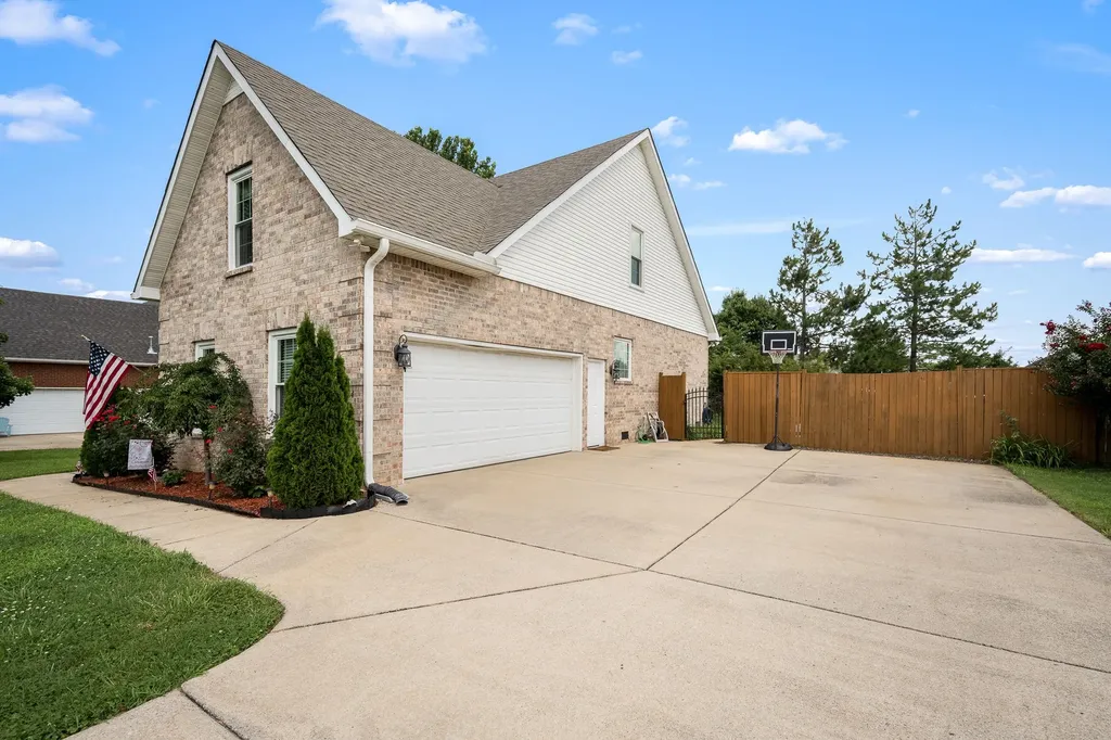 3084 Vicwood Drive Murfreesboro TN 37128