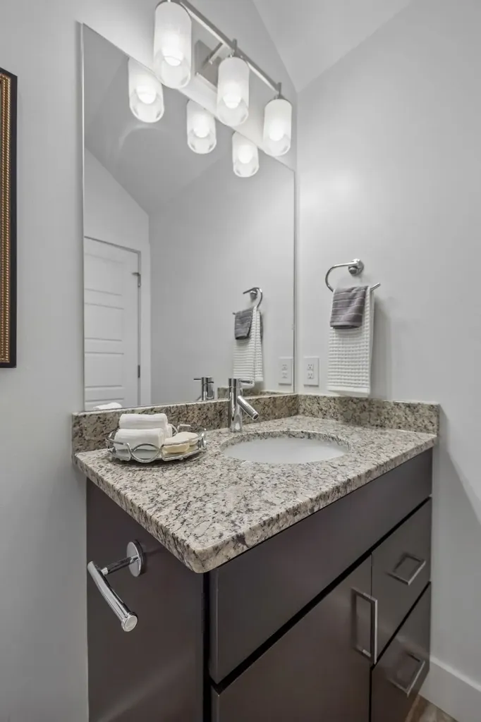 395 Monroe Street Nashville TN 37208