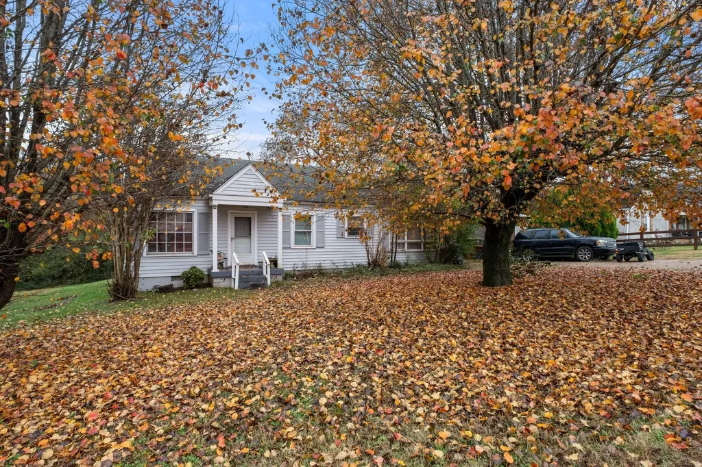 4252 Woods Street Old Hickory TN 37138