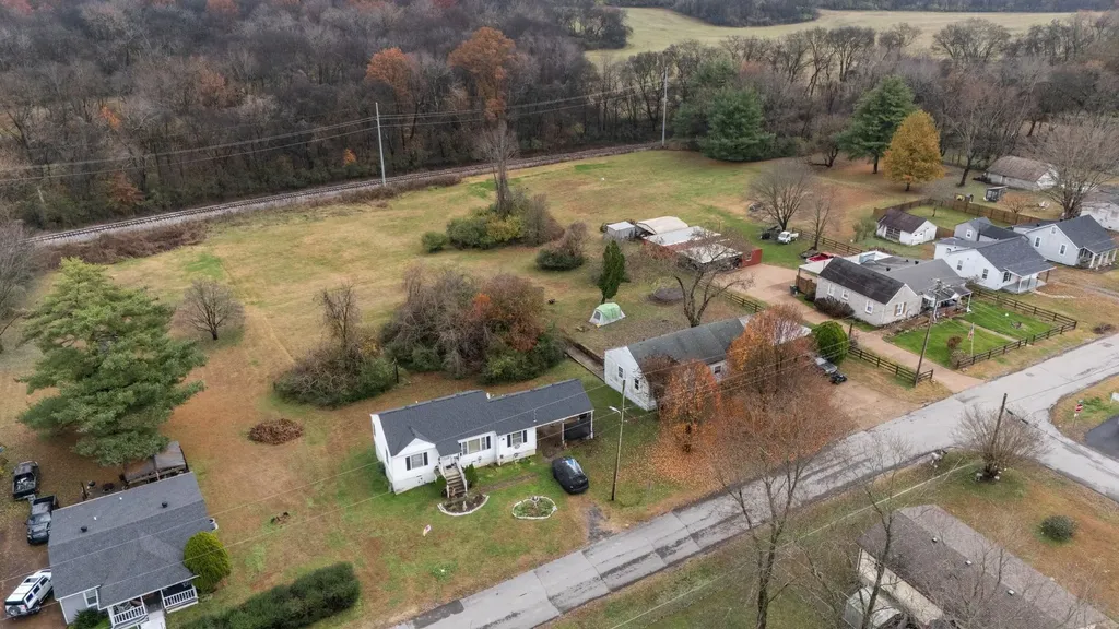 4252 Woods Street Old Hickory TN 37138