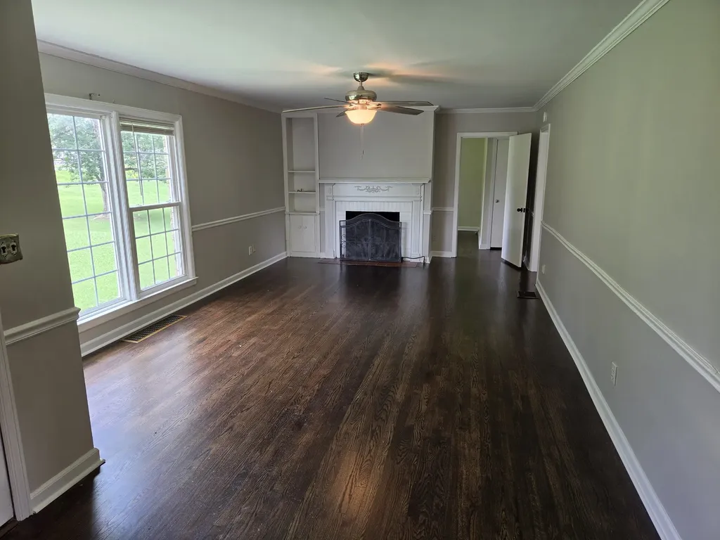 325 Murfreesboro Road Woodbury TN 37190