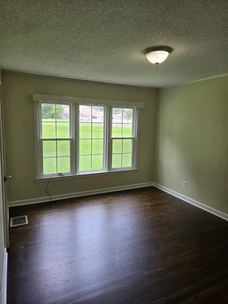 325 Murfreesboro Road Woodbury TN 37190