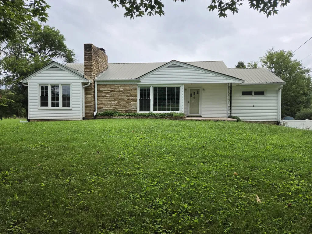 325 Murfreesboro Road Woodbury TN 37190