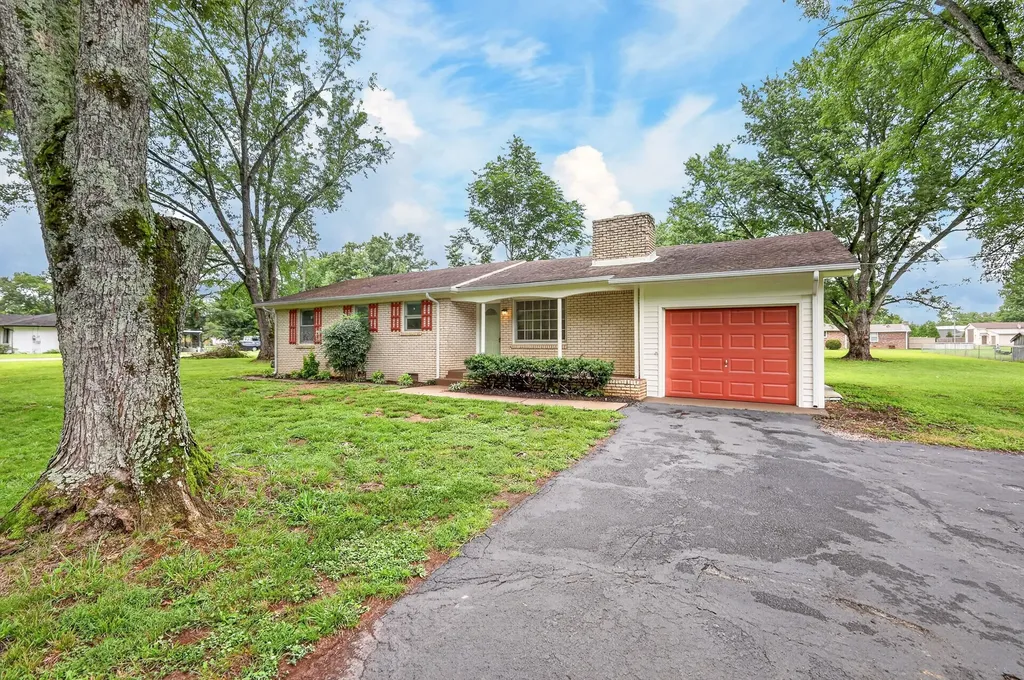 321 Old Jones Mill Road La Vergne TN 37086