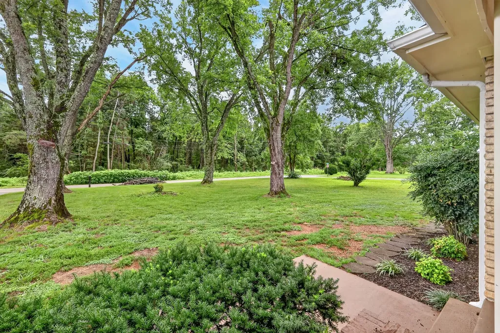 321 Old Jones Mill Road La Vergne TN 37086
