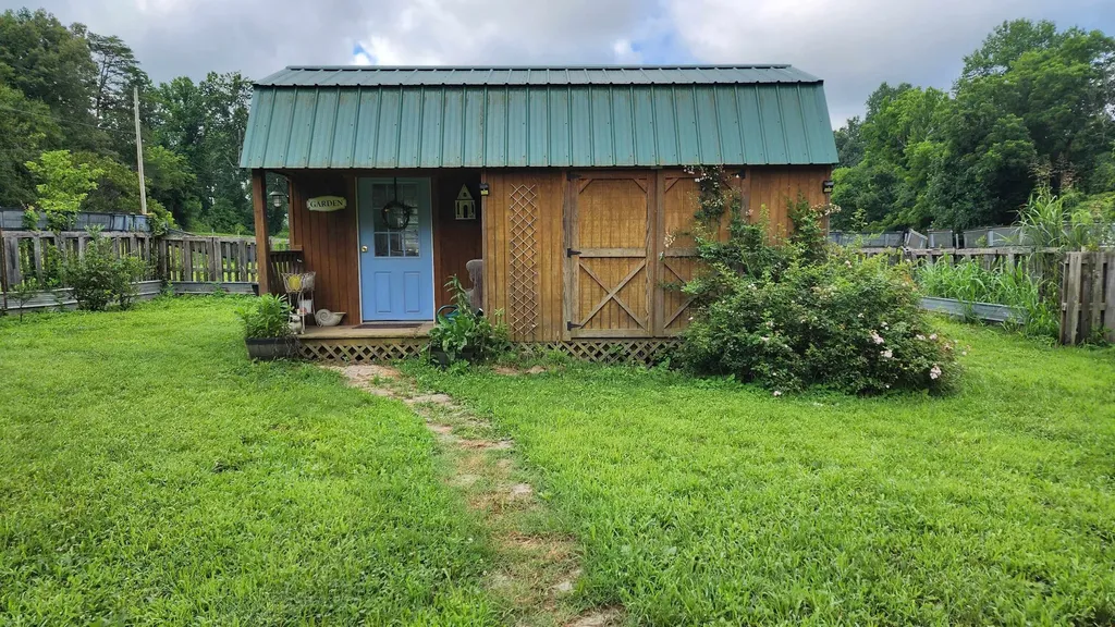 340 Christian Community Road Livingston TN 38570