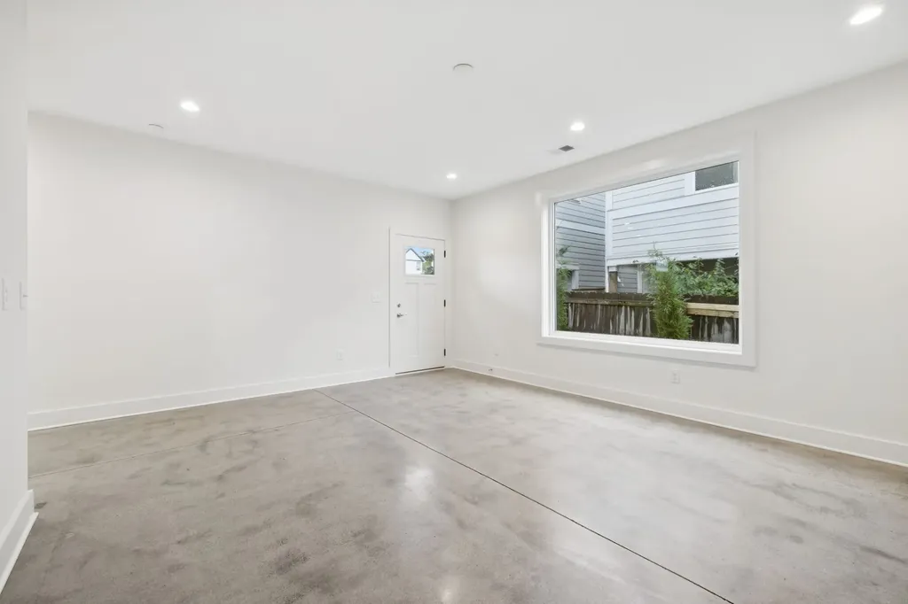 1117B Chester Avenue Nashville TN 37206