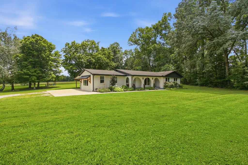 1878 Trace Creek Road Hohenwald TN 38462