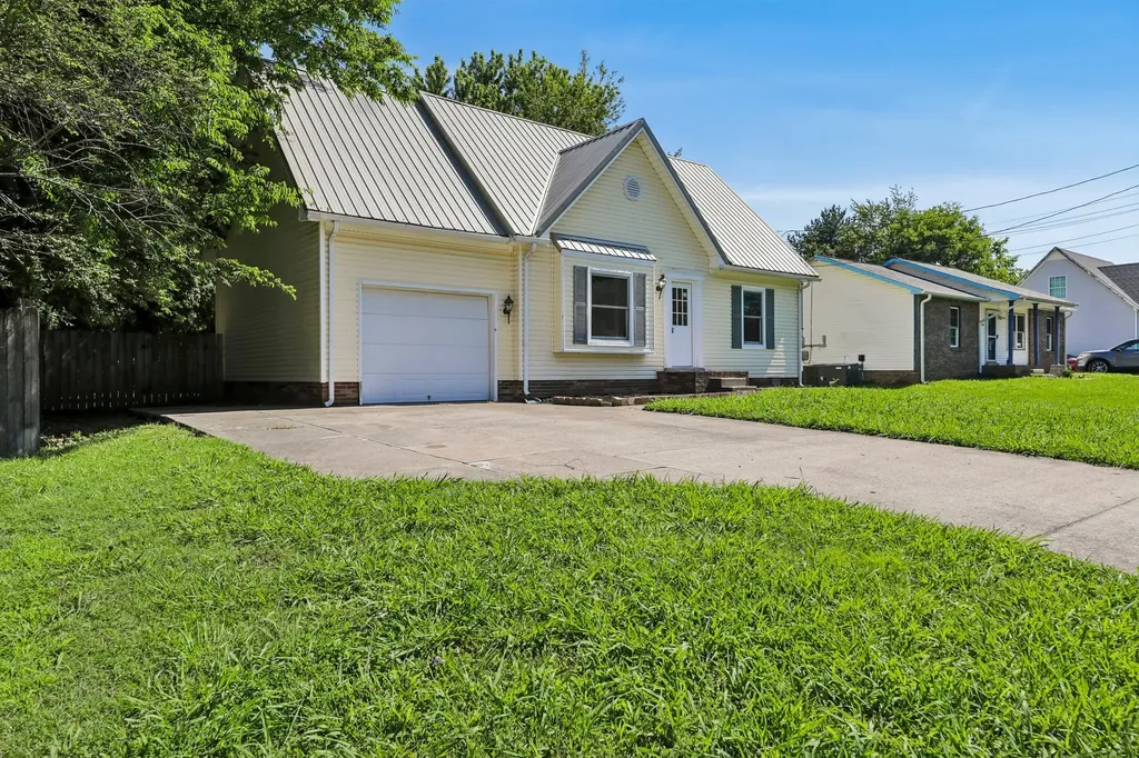219 Jim Thorpe Drive Clarksville TN 37042