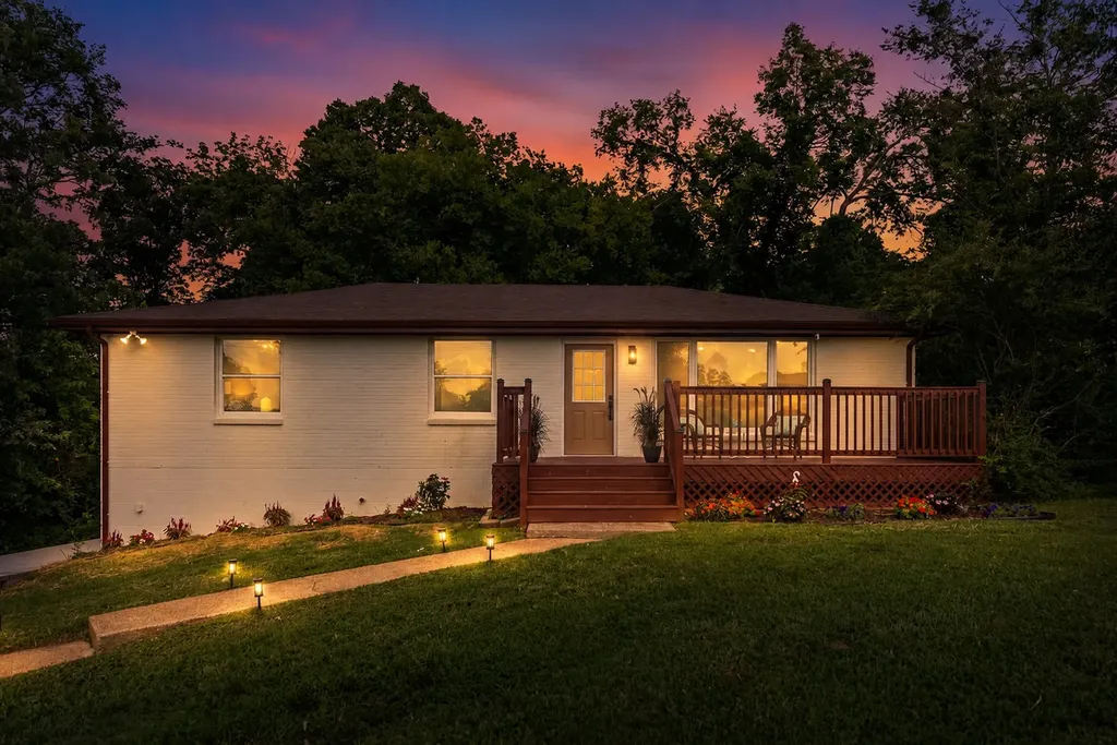 108 Greenlawn Drive Hendersonville TN 37075