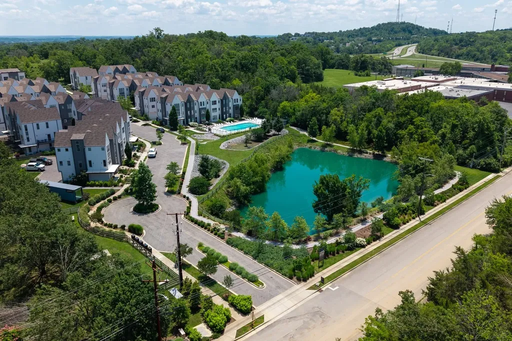 344 East Village Lane Nashville TN 37216