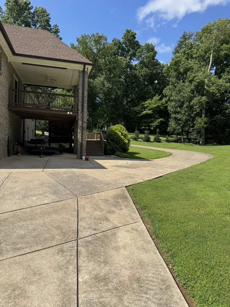 1660 Adswood Road Clarksville TN 37042