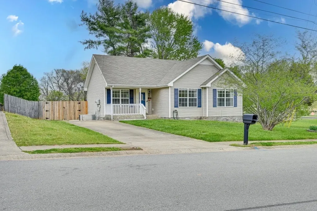 413 Caney Lane Clarksville TN 37040
