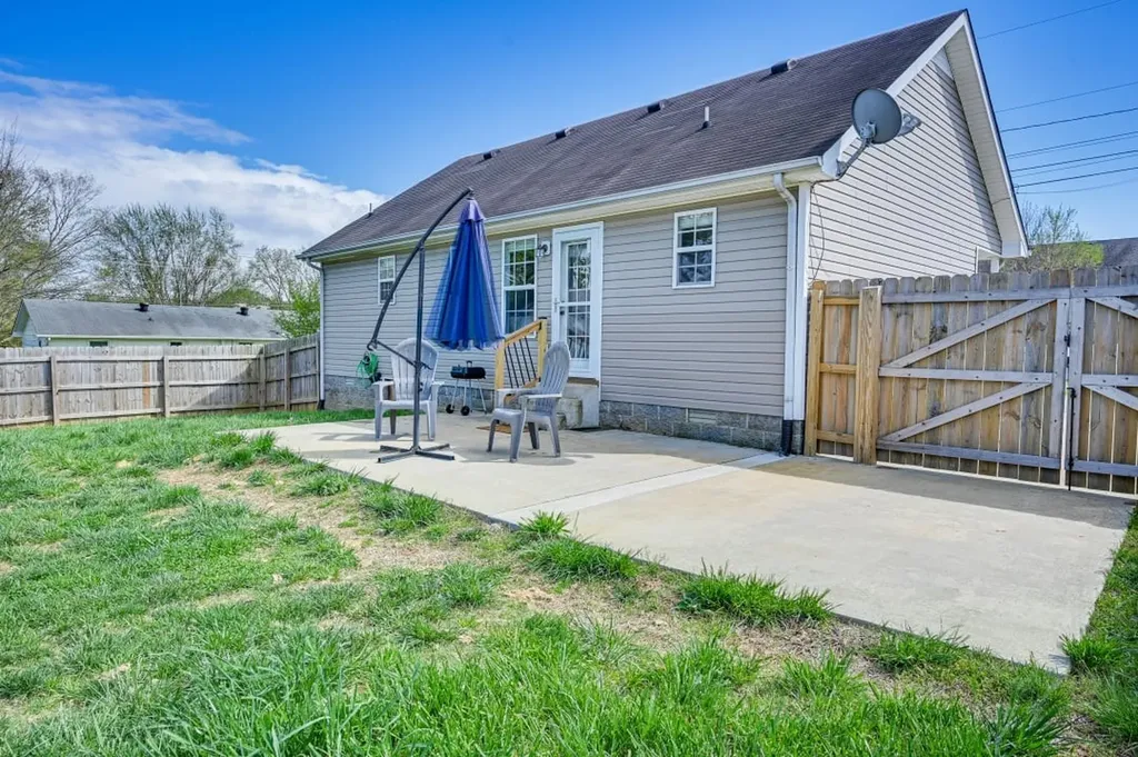 413 Caney Lane Clarksville TN 37040