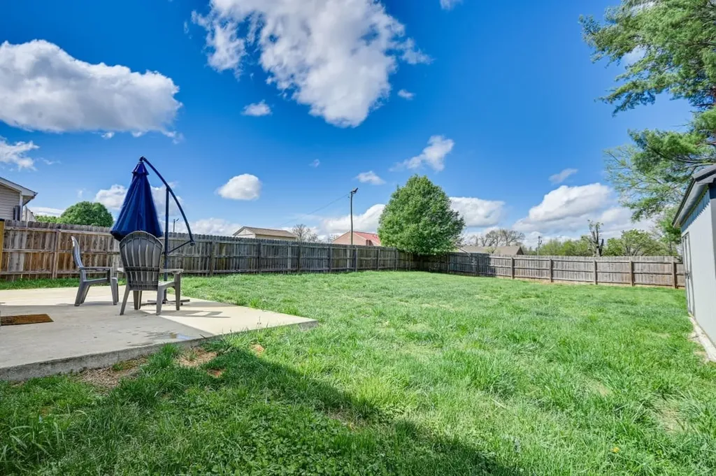 413 Caney Lane Clarksville TN 37040